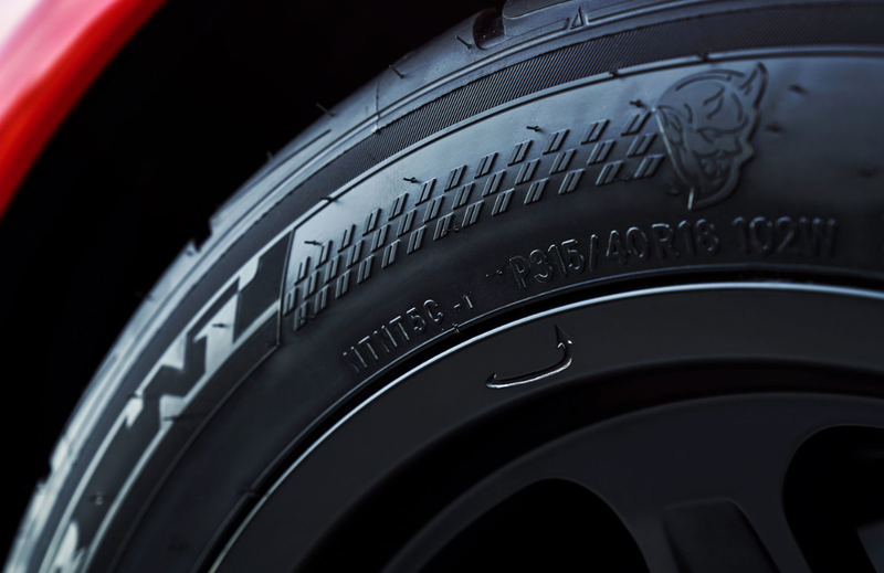 Illustration for article titled The Dodge Challenger SRT Demon Will Have The Widest Front Tires Of Any Production Car Ever
